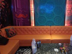 -UK派对KTV(日月广场店)