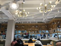 大堂-小桃园·豆浆油条(复兴中路店)