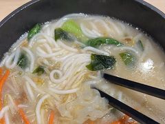 -灵芝妹子海鲜米线(凯德和平广场店)