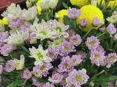 -何兮花店·气球派对鲜花店(马桥银春路万科城店)