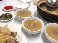 雞煲翅-新陶陶酒家
