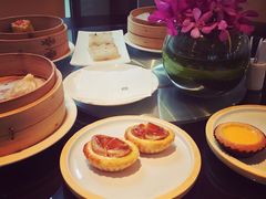 一口鲍鱼酥-夏宫中餐厅(静安香格里拉店)