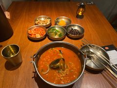 泡菜肥牛部队锅-春熙台韩国料理·章鱼肥牛(西丽店)