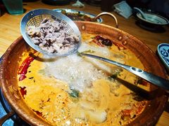 -洱火云南酸菜牛肉火锅(石景山当代商城店)