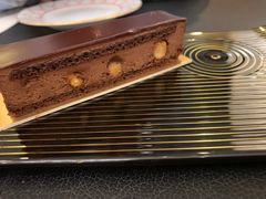 -Salon de The de Joel Robuchon(外滩18号店)