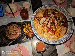 -桂二老坛酸菜鱼(三街两巷店)