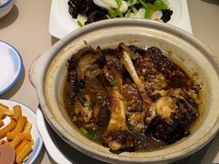 -老码头黑皮肘子锅包肉(赣水路店)