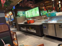 -野山舂·贵州现舂酸汤火锅(鸿通城店)