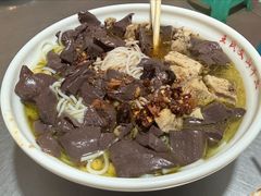 -文山荷鲜居(翠湖店)