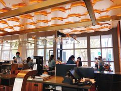 大堂-星巴克臻选(深圳万象天地旗舰店)