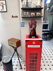 -老男孩男士理容馆·理发·烫染·修面