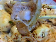 -八二小区抄手(龙湖上城天街店)