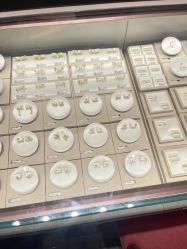 -周大福CHOW TAI FOOK(宝山苏宁易购店)