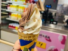 双色甜筒-宜家·瑞典风味餐厅(三桥店)