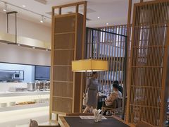 -鱼鲜饭香·招牌汽锅剁椒鱼头王