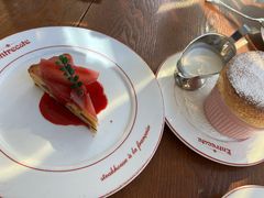 焗红酒梨子肉桂杏仁-Entrecôte 法国牛扒馆(保利·时光里店)