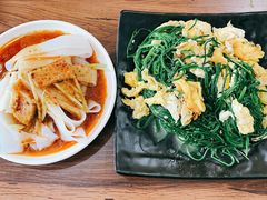 -壹阁胡羊焖饼(特色小吃街店)