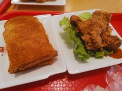 招牌咖椰黄油吐司-亚坤 Ya Kun Kaya Toast(万象城店)