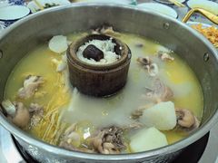 -朴小妹人参鸡汤火锅(长白山万达店)