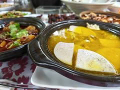-土砂锅生态山庄·非遗砂锅雅鱼