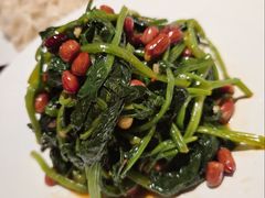 果仁菠菜-伊喜饺子·烤鸭(五道口学院路店)