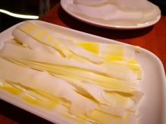 -三道苗苗鱼·美蛙黄辣丁(八里店)