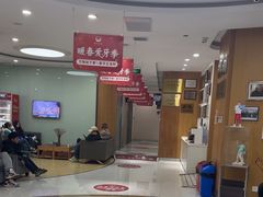 -雅悦齿科(顾村公园店)