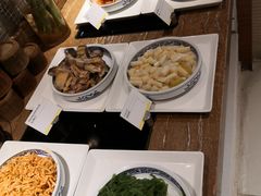 -湖景知味西餐厅•自助餐• 轻食(南京金茂威斯汀大酒店)