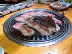 蒜蓉五花肉-唯成•韩国炭火烤肉 유성고기