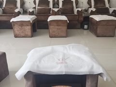 -创新足专业修脚(龙荷路店)