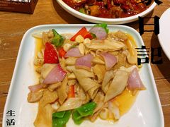 -清真·玛丽亚新疆菜主题餐厅(浙江中路店)