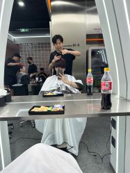 -艾美A·M Hair Salon