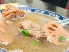 红煨莲藕骨头汤-李记热干面· 襄阳牛肉面