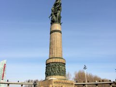 -人民防洪胜利纪念塔