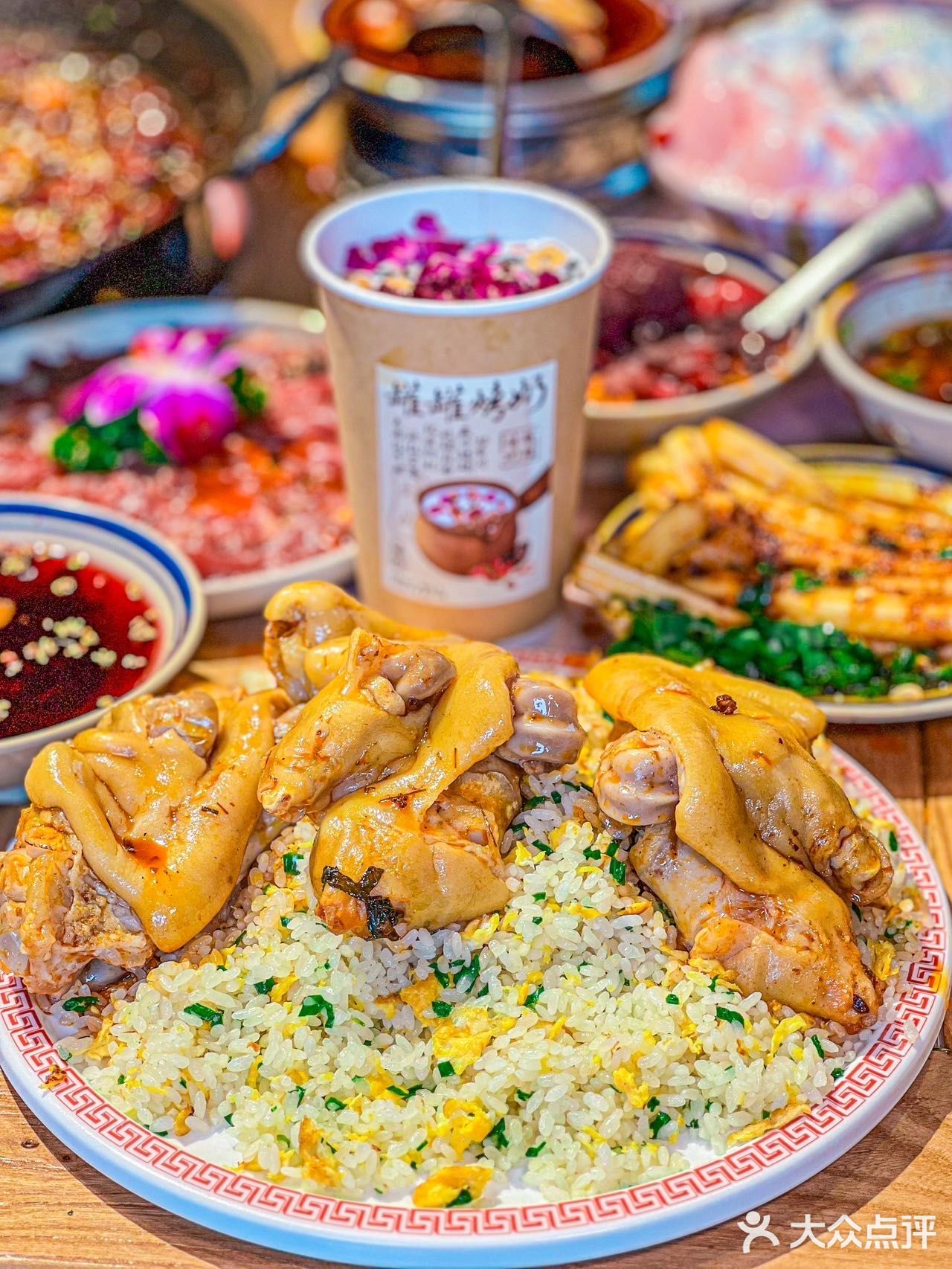 杭州！！！终于也有了！！！座⽆虚席