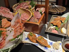 -山川小町·极番烧肉(新地假日广场店)