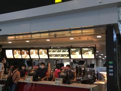 门面-麦当劳(深圳北站高铁店)