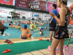 -英派斯健身游泳馆