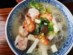 -亚忠小吃店(曾厝垵店)