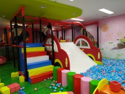 -孩子王(奥克斯广场店)