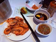 -领鲜活海鲜榴莲自助火锅(东门店)