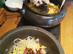 -云海肴·汽锅鸡·云南菜(天山百盛优客店)