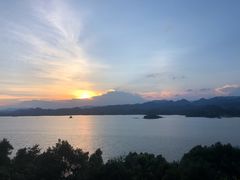 -千岛湖忆湖度假酒店(中心湖景区店)