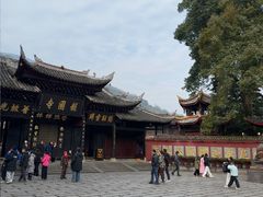 -峨眉山报国寺