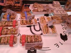 -巴黎贝甜(大宁国际商业广场店)
