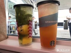 -星巴克(广州南站A18检票口楼上)