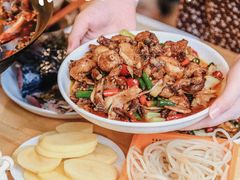 -鸿顺老铁锅美蛙鱼府(解放碑店)
