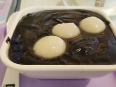 生磨芝麻糊汤丸-满记甜品(金融街店)