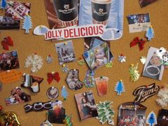 -Gloria Jean's Coffees