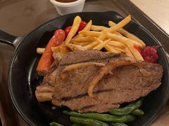 -皇室宴会厅(香港迪士尼乐园)